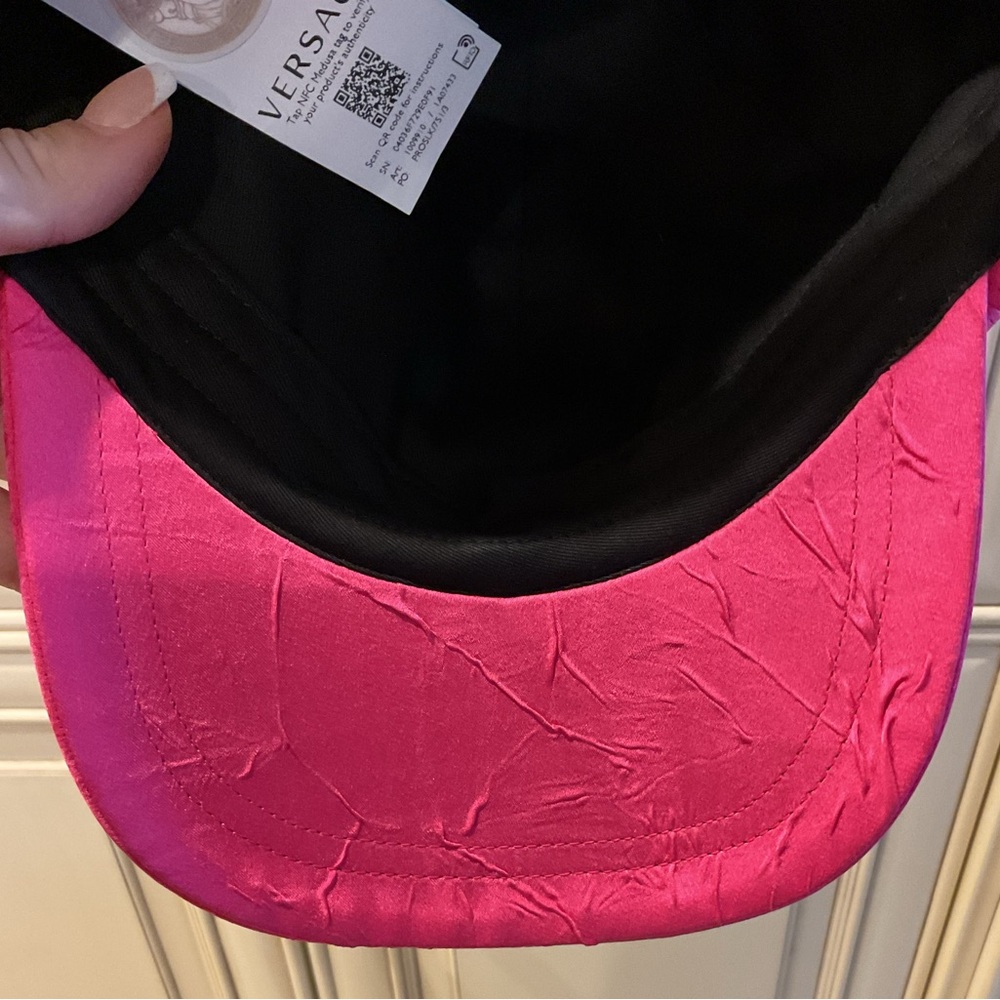 VERSACE CAP - Picture 9 of 9